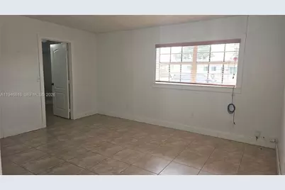 10351 SW 49th St #Main, Miami, FL 33165 - Photo 19