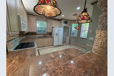 6601 SW 166th Ct, Miami, FL 33193 - Photo 9