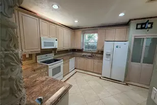 6601 SW 166th Ct, Miami, FL 33193 - Photo 7