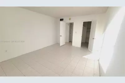 2801 NE 183rd St #504W, Aventura, FL 33160 - Photo 11