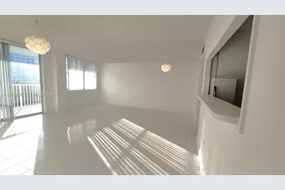 2801 NE 183rd St #504W, Aventura, FL 33160 - Photo 1