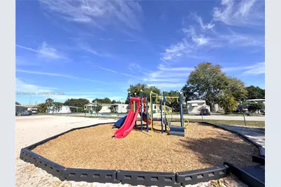 12405 SW 5th St, Fort Lauderdale, FL 33325 - Photo 43