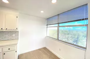 1200 NE Miami Gardens Dr, Miami, FL 33179 - Photo 13