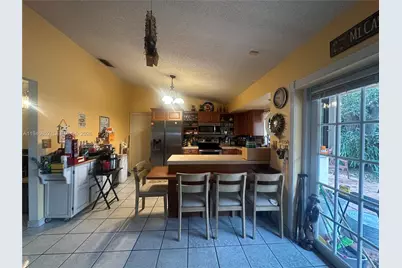 5965 NW 200th St, Hialeah, FL 33015 - Photo 3