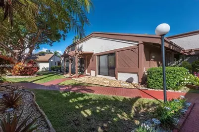 601 Leslie Dr #601, Hallandale Beach, FL 33009 - Photo 1