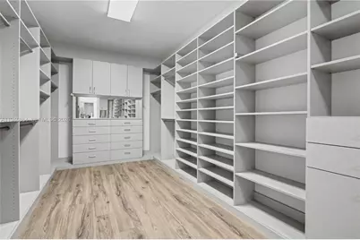 8371 Essex Country Club Dr, Boca Raton, FL 33434 - Photo 31