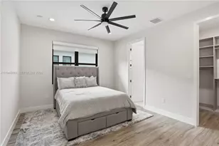 8371 Essex Country Clb Dr, Boca Raton, FL 33434 - Photo 37