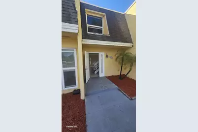 523 SW 1st Ct, Boynton Beach, FL 33435 - Photo 1