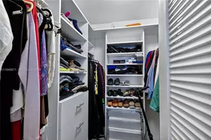 5700 Collins Ave, Miami Beach, FL 33140 - Photo 19