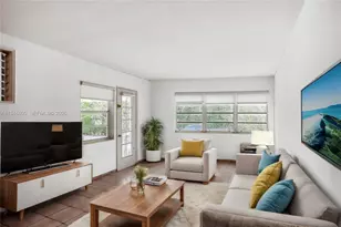 1925 Washington Ave, Miami Beach, FL 33139 - Photo 3