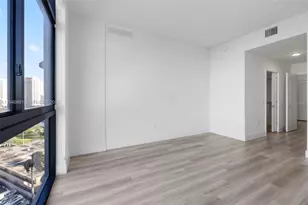 101 Diplomat Pkwy, Hallandale Beach, FL 33009 - Photo 21