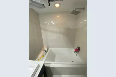 45 SW 9th St #1005, Miami, FL 33130 - Photo 9