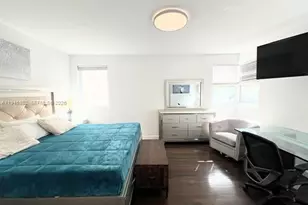 6881 Bay Dr, Miami Beach, FL 33141 - Photo 11