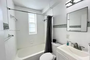 6881 Bay Dr, Miami Beach, FL 33141 - Photo 13