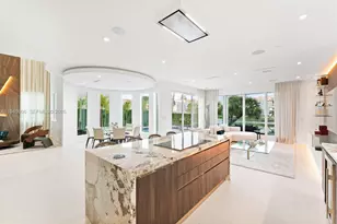 10561 NW 67th Terrace, Doral, FL 33178 - Photo 9