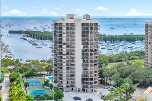 2843 S Bayshore Dr, Miami, FL 33133 - Photo 21