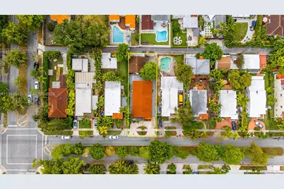 426 SW 26th Rd, Miami, FL 33129 - Photo 1