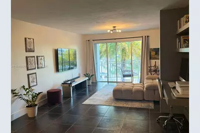 1631 NE 114th St #308, Miami, FL 33181 - Photo 5