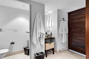 6801 Collins Ave, Miami Beach, FL 33141 - Photo 15