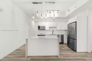 101 Diplomat Pkwy, Hallandale Beach, FL 33009 - Photo 13