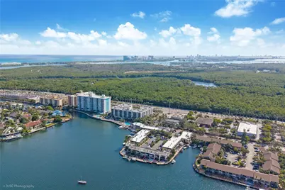 16479 NE 27th Pl #16, North Miami Beach, FL 33160 - Photo 21