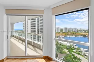 21205 NE 37th Ave, Aventura, FL 33180 - Photo 33