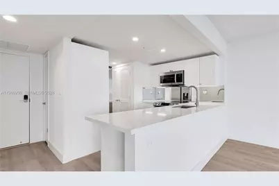 555 NE 34th St #2508, Miami, FL 33137 - Photo 7