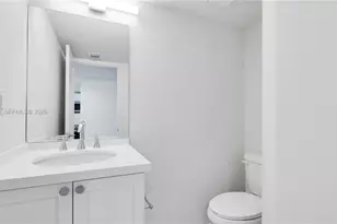555 NE 34th St, Miami, FL 33137 - Photo 15