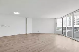 555 NE 34th St, Miami, FL 33137 - Photo 13