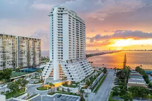 555 NE 34th St, Miami, FL 33137 - Photo 1