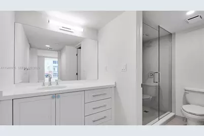 555 NE 34th St #1509, Miami, FL 33137 - Photo 27