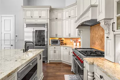 12401 N Stonebrook Cir, Davie, FL 33330 - Photo 21