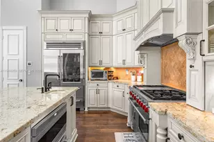 12401 N Stonebrook Cir, Davie, FL 33330 - Photo 21