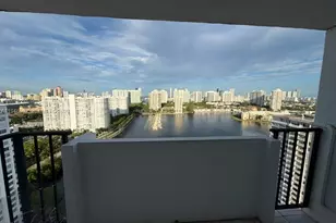 2750 NE 183rd St, Aventura, FL 33160 - Photo 13