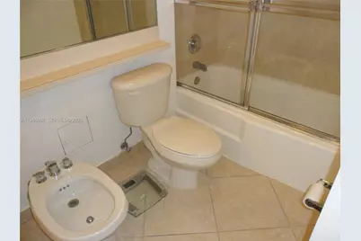 5600 Collins Ave #16C, Miami Beach, FL 33140 - Photo 13