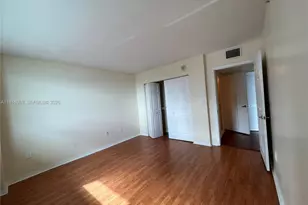 1155 Brickell Bay Dr, Miami, FL 33131 - Photo 11