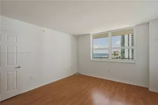 1155 Brickell Bay Dr, Miami, FL 33131 - Photo 9