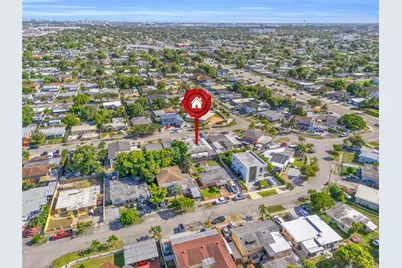 841 E 15th Pl, Hialeah, FL 33010 - Photo 9