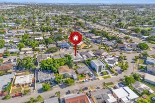 841 E 15th Pl, Hialeah, FL 33010 - Photo 9