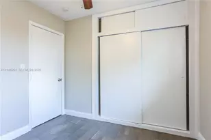 421 SW 64th Way, Pembroke Pines, FL 33023 - Photo 9