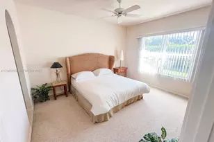 2759 73rd Ct W, Bradenton, FL 34209 - Photo 9