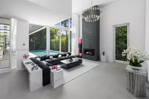 4433 N Bay Rd, Miami Beach, FL 33140 - Photo 9