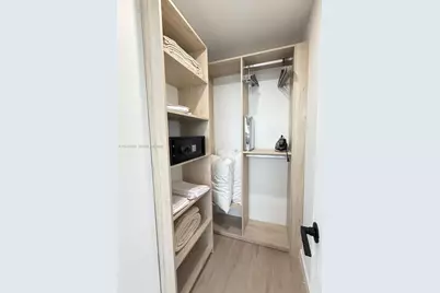 225 N Miami Ave #1102, Miami, FL 33128 - Photo 17