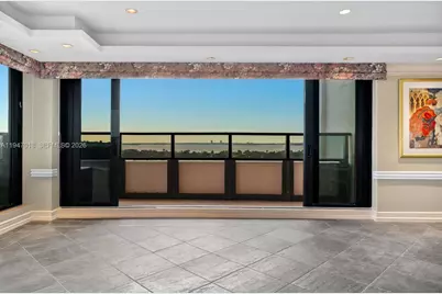 5225 Collins Ave #PH8, Miami Beach, FL 33140 - Photo 15