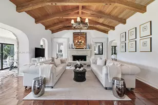 56 S Hibiscus Dr, Miami Beach, FL 33139 - Photo 5