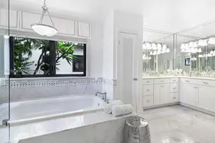 56 S Hibiscus Dr, Miami Beach, FL 33139 - Photo 25