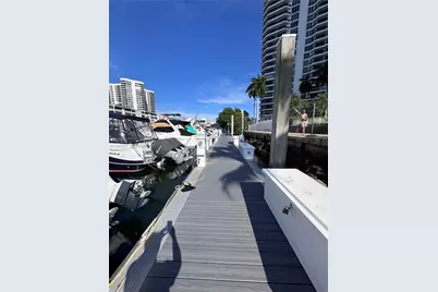 3575 Mystic Pointe Dr, Slip 7, Aventura, FL 33180 - Photo 17