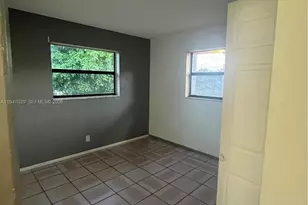 9203 NW 38th Dr, Coral Springs, FL 33065 - Photo 5