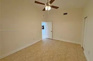 10019 SW 222nd St, Cutler Bay, FL 33190 - Photo 23