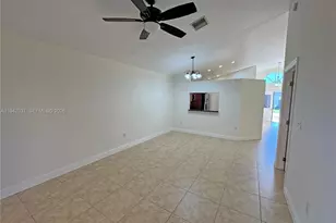 10019 SW 222nd St, Cutler Bay, FL 33190 - Photo 19